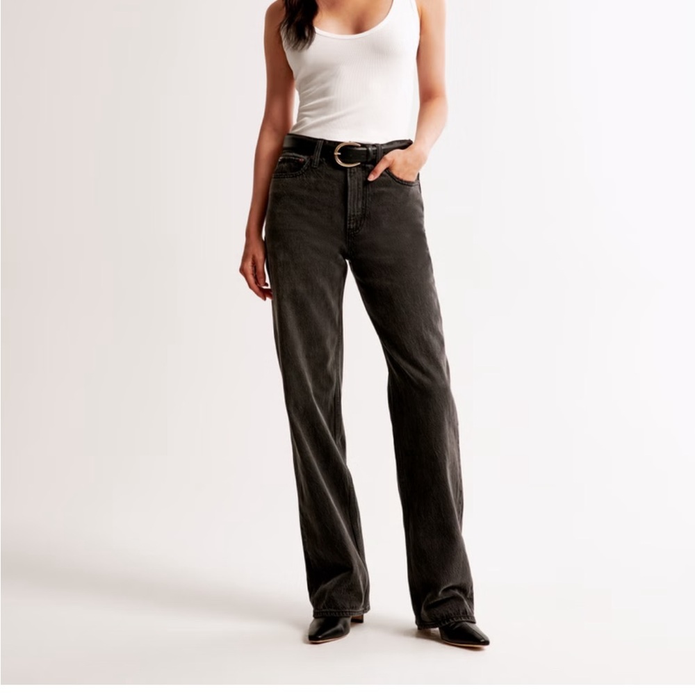 Abercrombie and Fitch: the loose high rise jeans